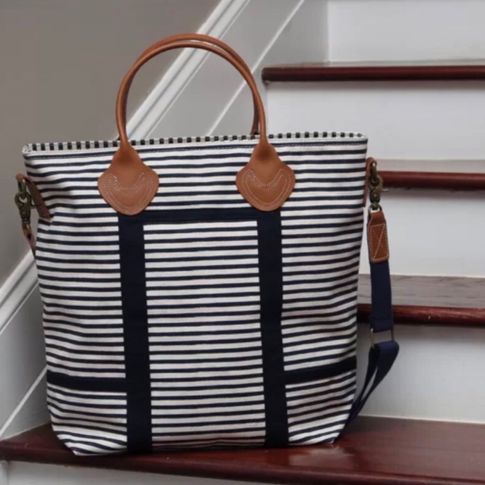 Weekender Tote Bag - Picture 3 of 5